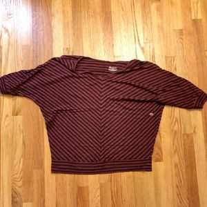 Maroon Lane Bryant t-shirt size 14/16